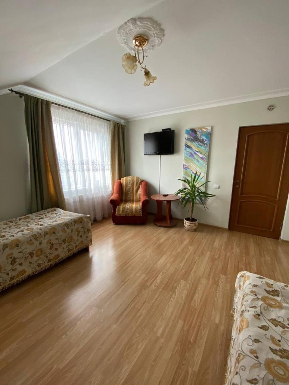 Готель Алекс Lutsk Luaran gambar